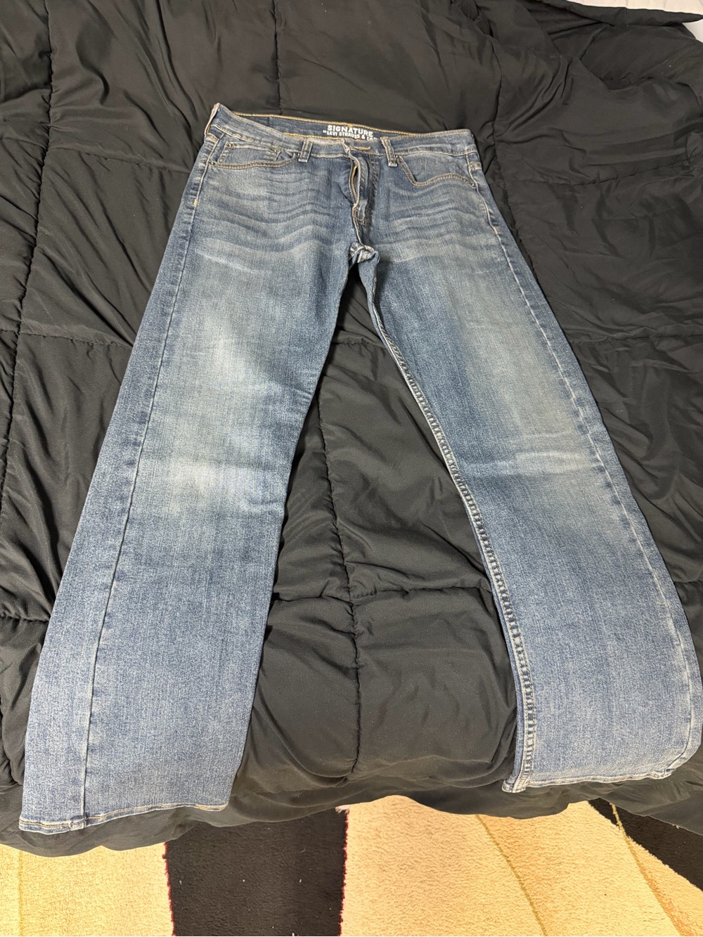 Signature By Levi Strauss Mens Light Blue Straight Jeans